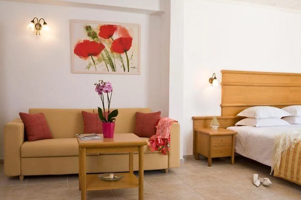 Yiannaki Hotel Ornos