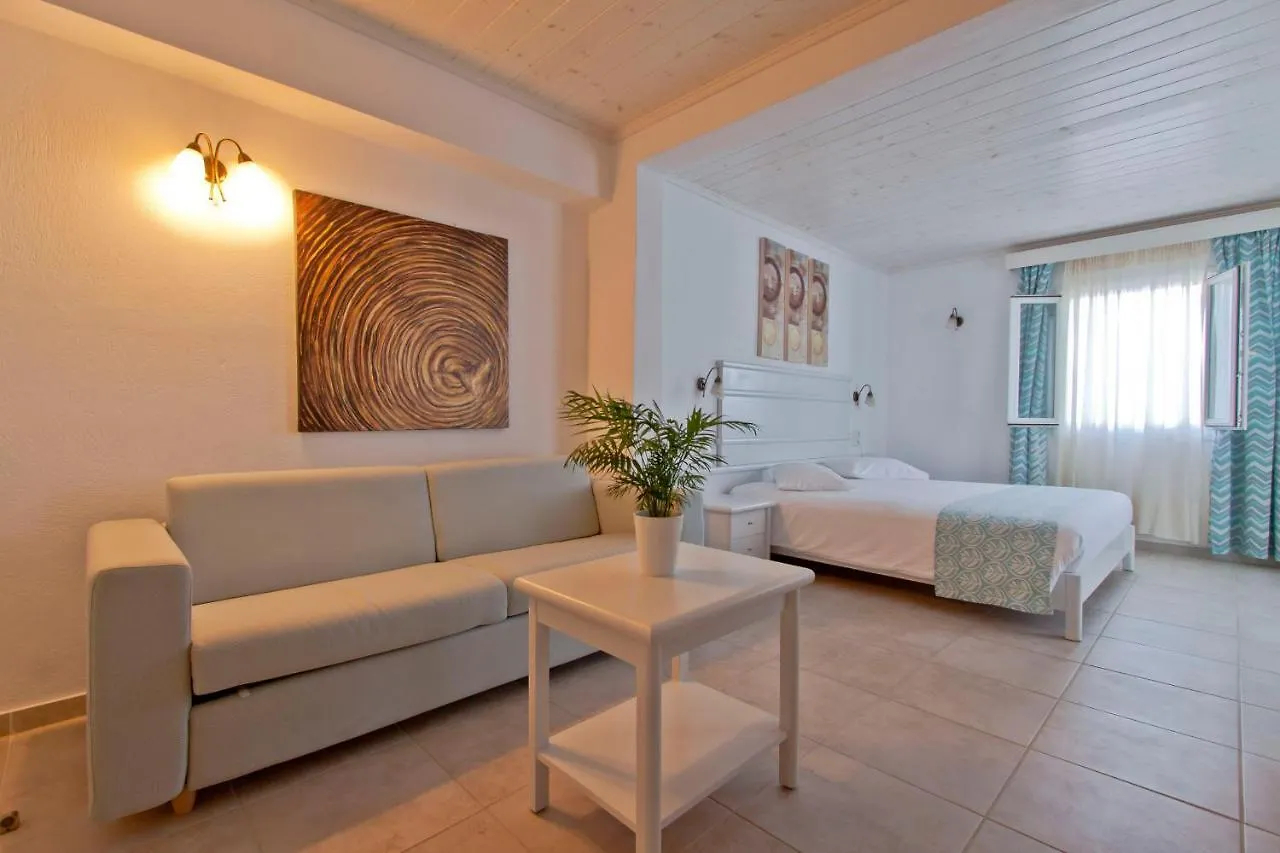 Yiannaki Hotel Ornos